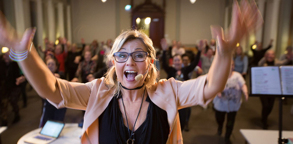 Popitoppkören måndagar 18:00 hösten 2019 med Susanne Fellbrink