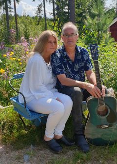 Boka Pernilla och Stefan Möllberg